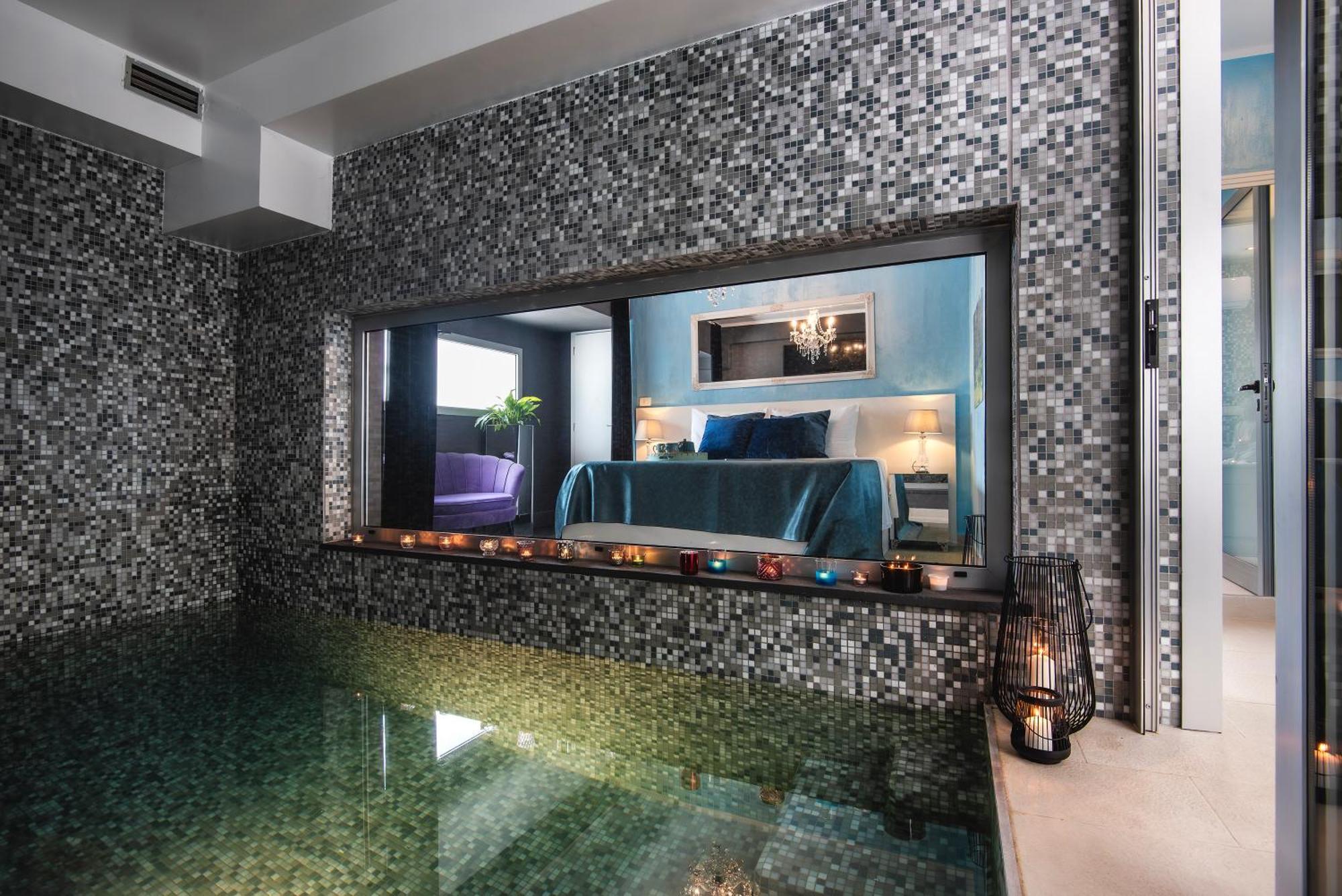 Deluxe Room with Indoor pool